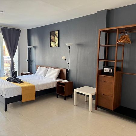 Thalassa Pool Kata Beach Екстериор снимка