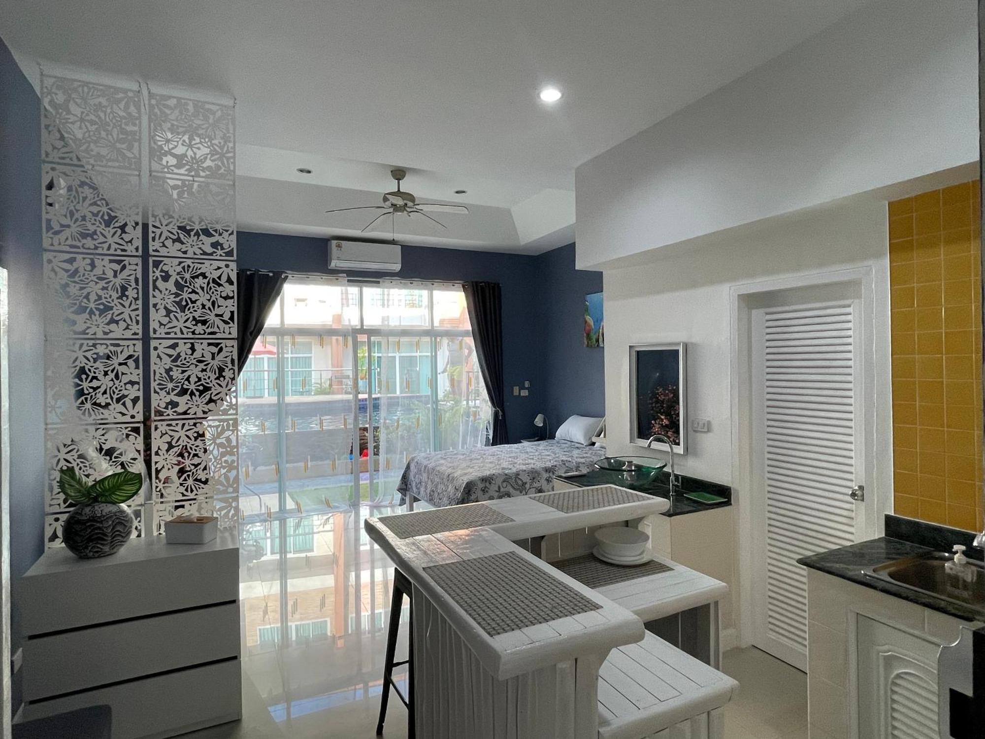 Thalassa Pool Kata Beach Екстериор снимка